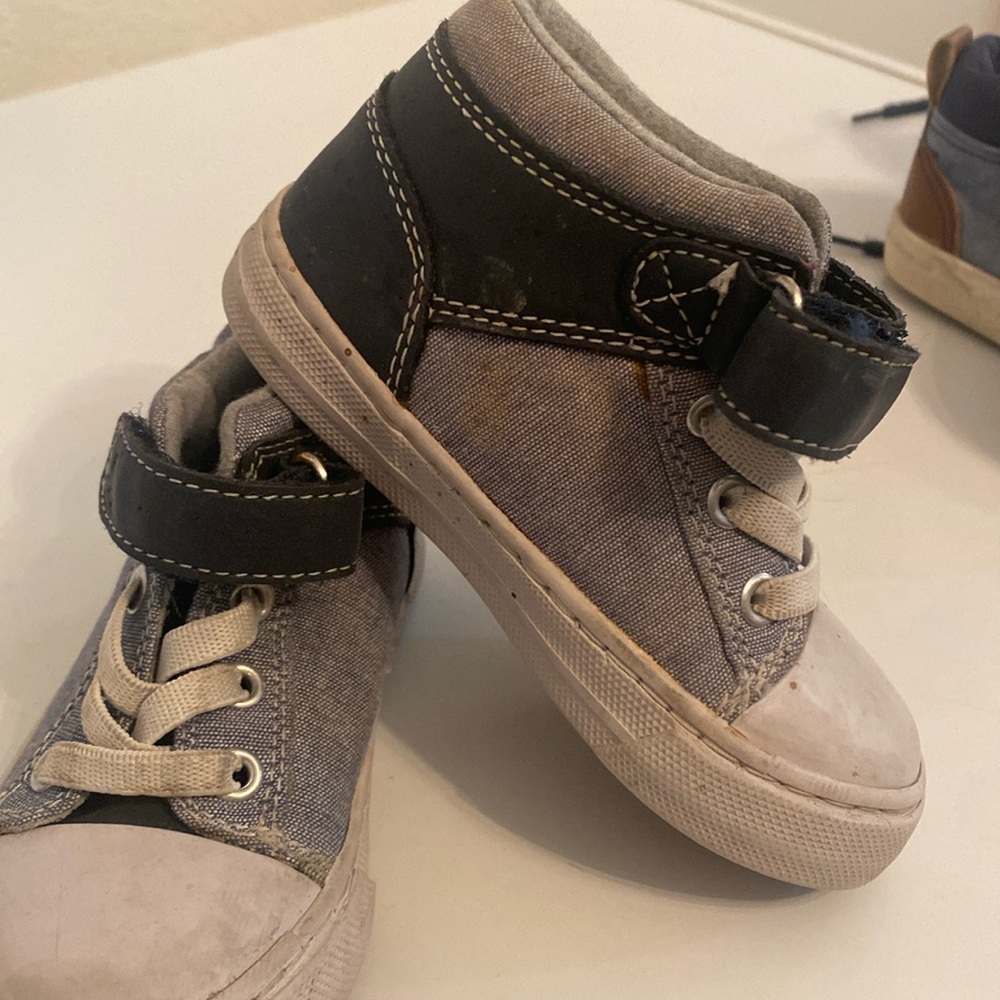 Little boys shoes size 7 in good condition. Smoke free home